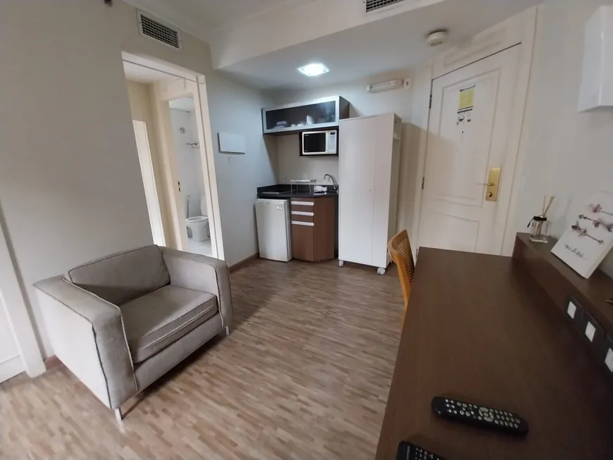 Foto 1 de Flat com 1 Quarto para alugar, 34m² em Vila Olímpia, São Paulo