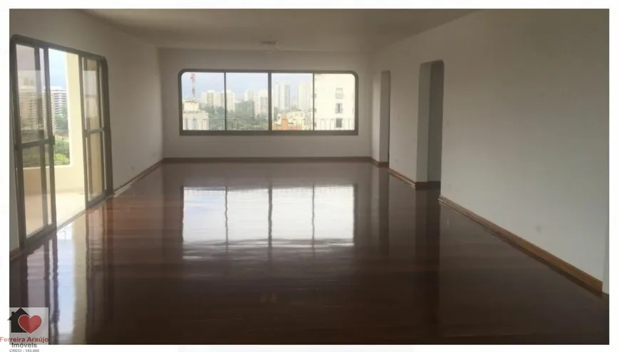 Foto 1 de Apartamento com 5 Quartos para alugar, 647m² em Santo Amaro, São Paulo