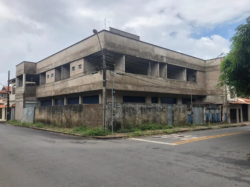 Foto 1 de Prédio Comercial para alugar, 800m² em Vinhais, São Luís