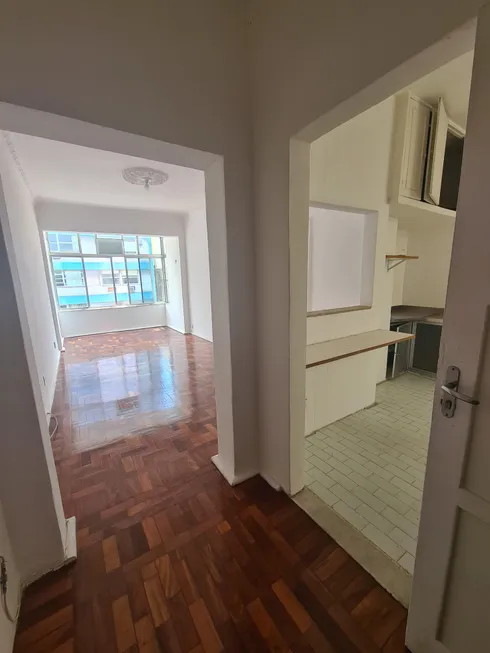 Foto 1 de Apartamento com 2 Quartos para alugar, 79m² em Laranjeiras, Rio de Janeiro