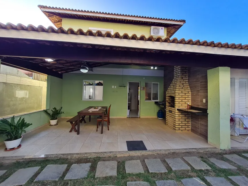 Foto 1 de Sobrado com 5 Quartos à venda, 150m² em Abrantes, Camaçari