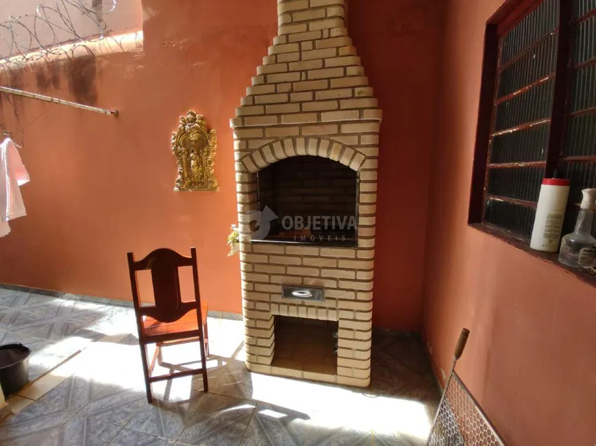 Foto 1 de Casa com 5 Quartos para alugar, 323m² em Martins, Uberlândia