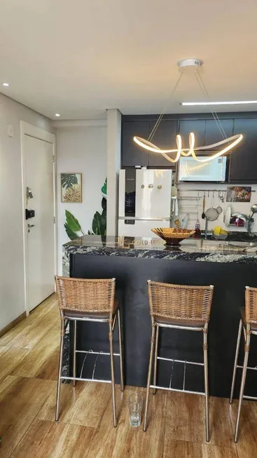 Foto 1 de Apartamento com 2 Quartos à venda, 45m² em Vila Carmosina, São Paulo