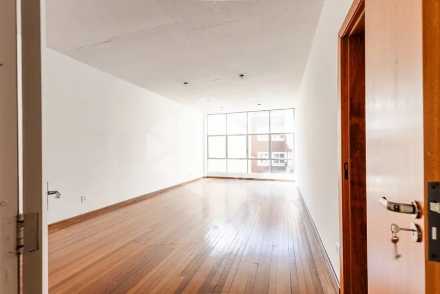 Foto 1 de Sala Comercial para alugar, 46m² em Independência, Porto Alegre