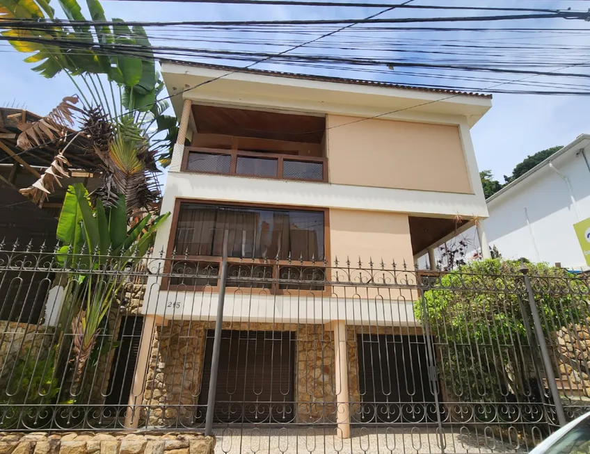Foto 1 de Casa com 5 Quartos à venda, 406m² em Centro, Juiz de Fora