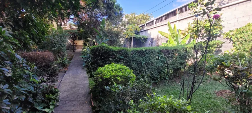 Foto 1 de Casa com 3 Quartos à venda, 115m² em Caiçaras, Belo Horizonte