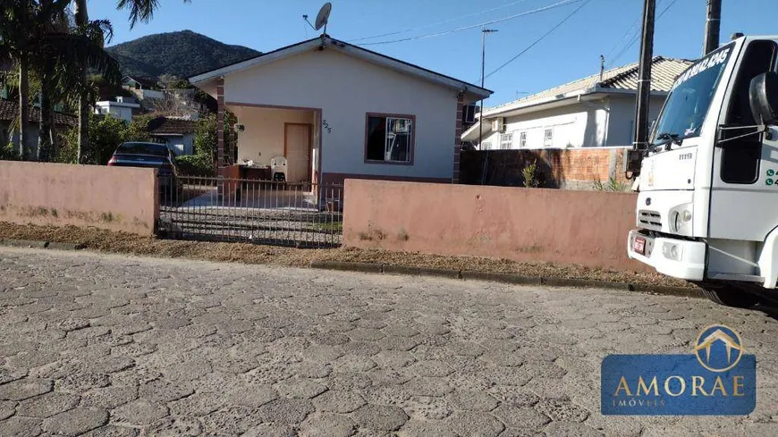 Foto 1 de Casa com 1 Quarto à venda, 60m² em Areias De Baixo, Governador Celso Ramos