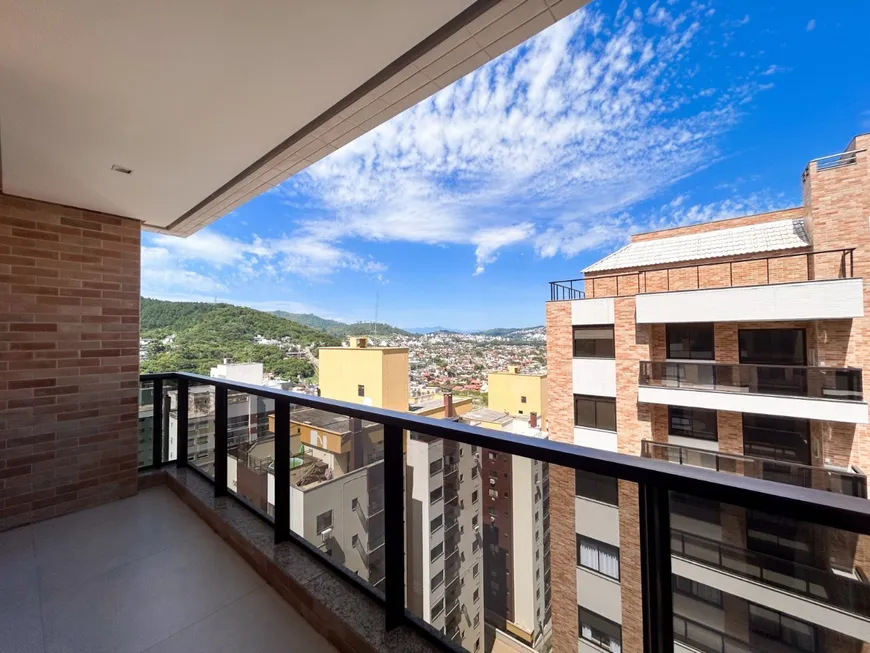 Foto 1 de Apartamento com 4 Quartos à venda, 185m² em Itacorubi, Florianópolis