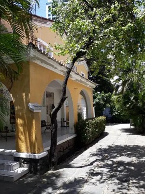 Foto 1 de Casa com 4 Quartos à venda, 265m² em Madalena, Recife