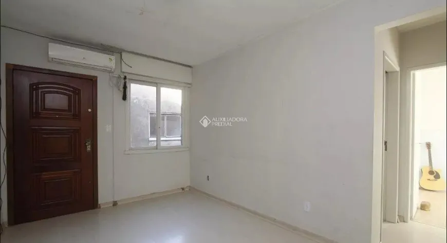 Foto 1 de Apartamento com 2 Quartos à venda, 47m² em Rubem Berta, Porto Alegre