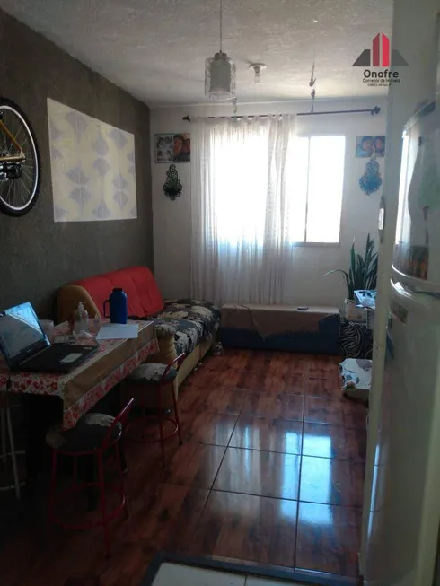 Foto 1 de Apartamento com 2 Quartos à venda, 39m² em Capão Redondo, São Paulo