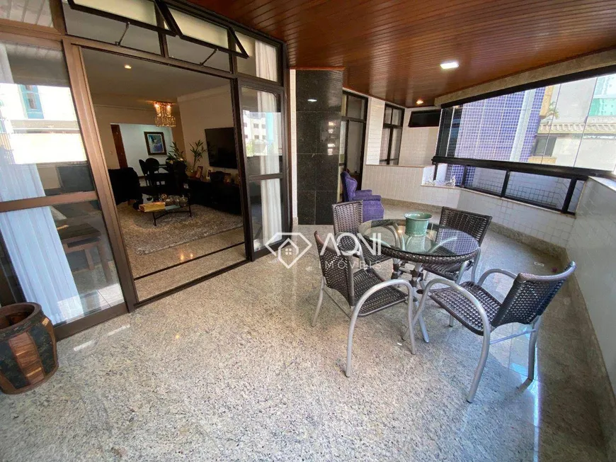 Foto 1 de Apartamento com 4 Quartos à venda, 360m² em Itapuã, Vila Velha