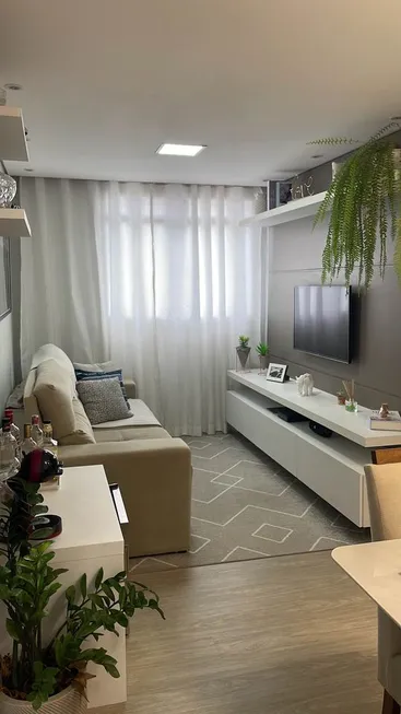 Foto 1 de Apartamento com 2 Quartos à venda, 56m² em Vila Guilhermina, São Paulo