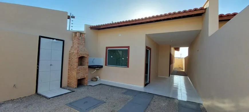 Foto 1 de Casa com 3 Quartos à venda, 84m² em Gereraú, Itaitinga