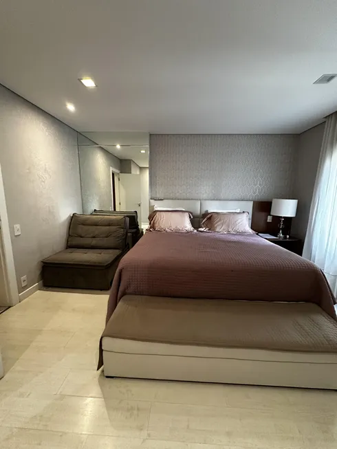 Foto 1 de Apartamento com 4 Quartos para alugar, 186m² em Tatuapé, São Paulo