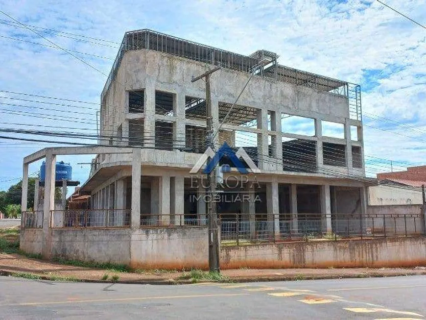 Foto 1 de Lote/Terreno para alugar, 990m² em Jardim das Americas, Londrina