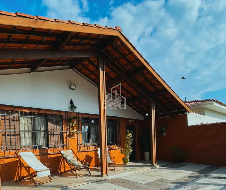 Foto 1 de Casa com 3 Quartos à venda, 94m² em Suarão, Itanhaém