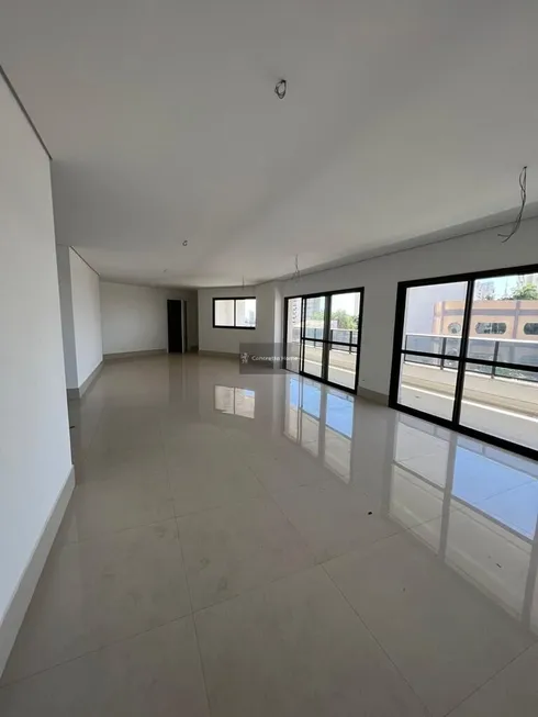 Foto 1 de Apartamento com 4 Quartos à venda, 274m² em Centro Norte, Cuiabá