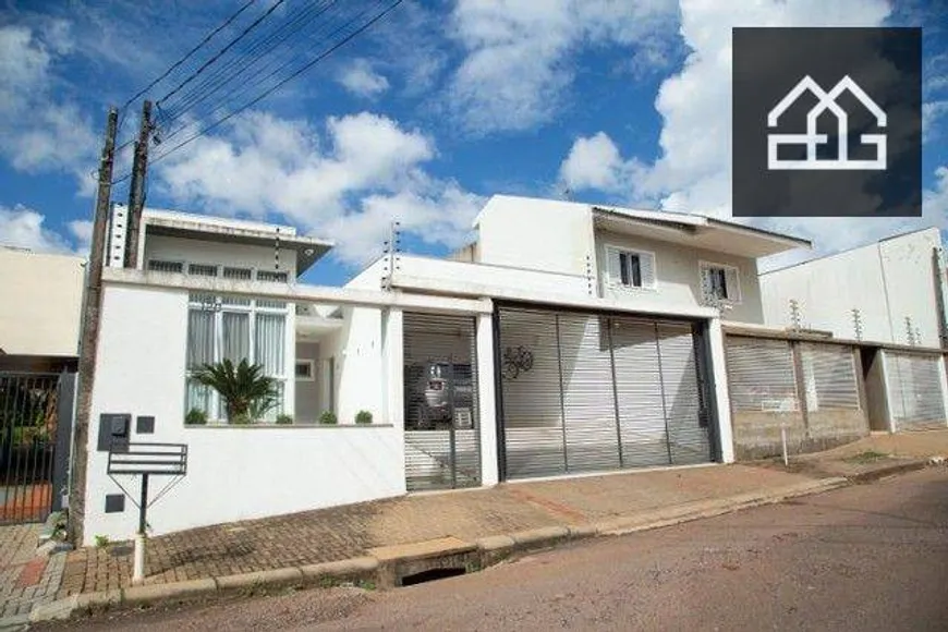 Foto 1 de Casa com 3 Quartos à venda, 214m² em Parque Verde, Cascavel