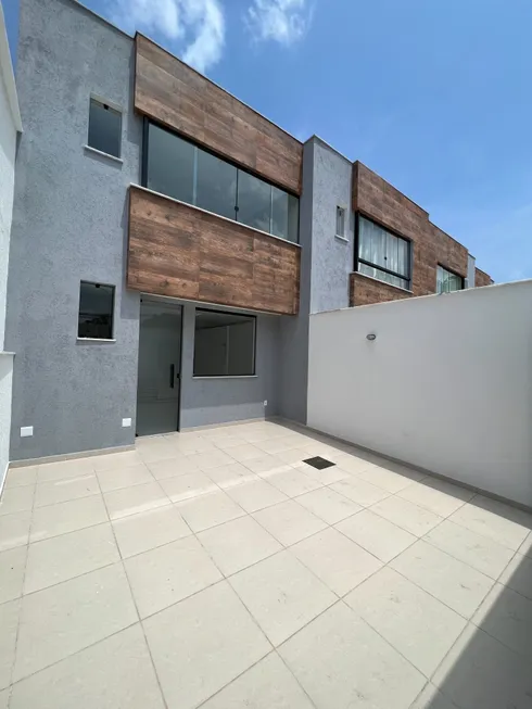 Foto 1 de Casa com 3 Quartos à venda, 148m² em Santa Rosa, Belo Horizonte