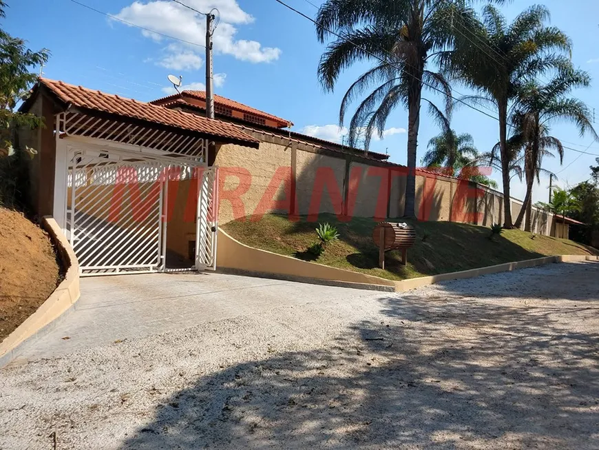 Foto 1 de Fazenda/Sítio com 3 Quartos à venda, 1000m² em Terra Preta, Mairiporã