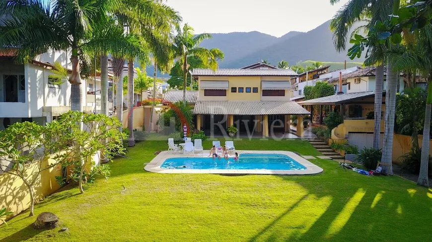 Foto 1 de Casa com 8 Quartos à venda, 1200m² em Praia do Arrastao, São Sebastião