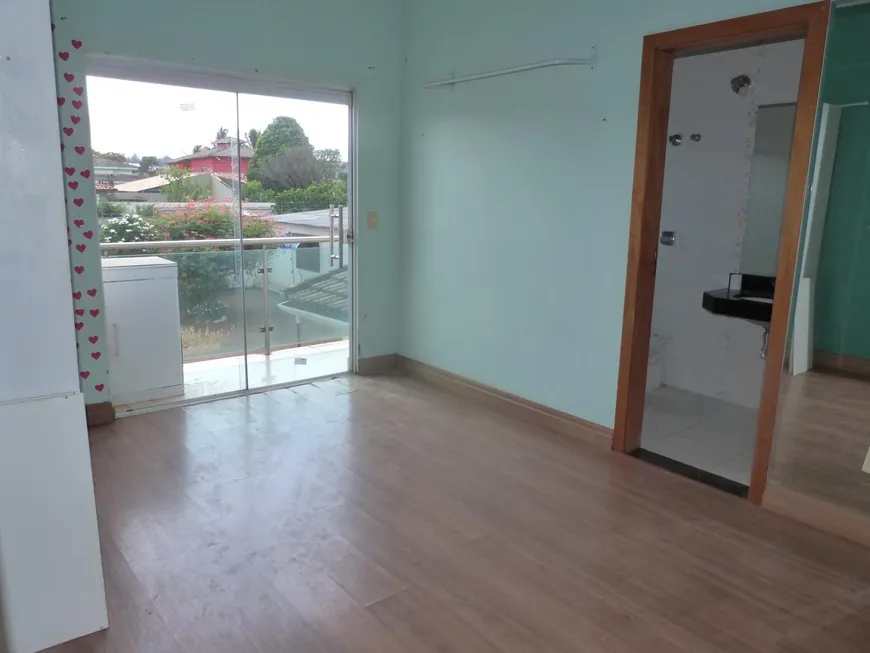 Foto 1 de Casa com 3 Quartos à venda, 500m² em Setor Habitacional Taquari, Brasília