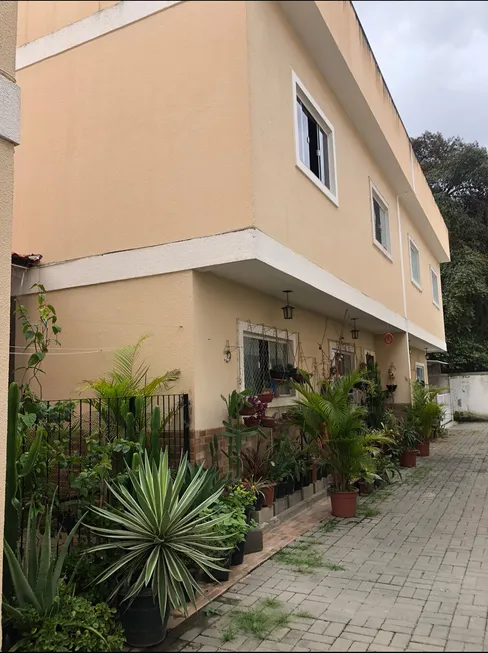 Foto 1 de Casa de Condomínio com 2 Quartos à venda, 80m² em Maria Paula, São Gonçalo