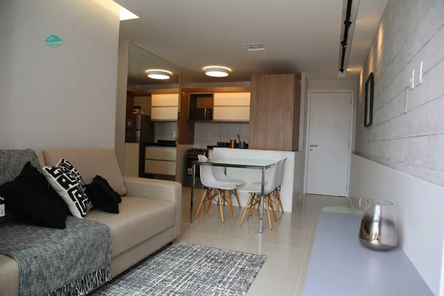 Foto 1 de Apartamento com 2 Quartos à venda, 57m² em Benfica, Fortaleza