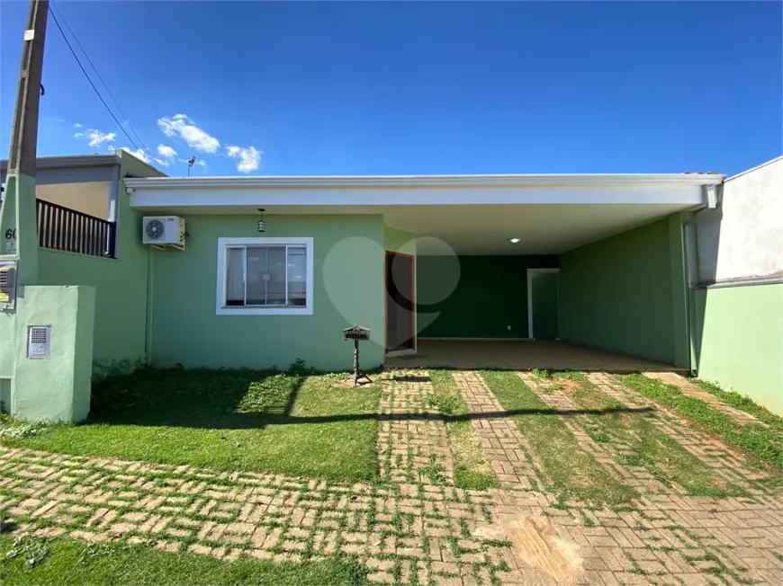 Foto 1 de Casa com 3 Quartos para venda ou aluguel, 180m² em Parque Fehr, São Carlos