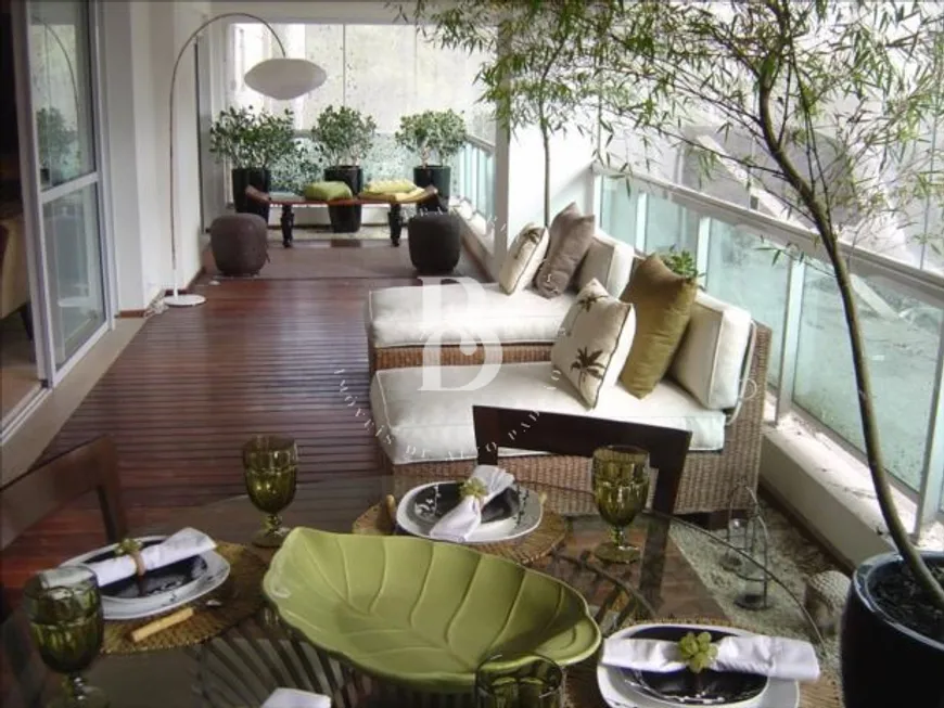 Foto 1 de Apartamento com 2 Quartos à venda, 73m² em Campo Belo, São Paulo