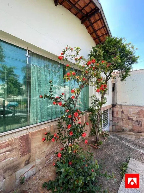 Foto 1 de Casa com 4 Quartos à venda, 192m² em Centro, Santa Bárbara D'Oeste