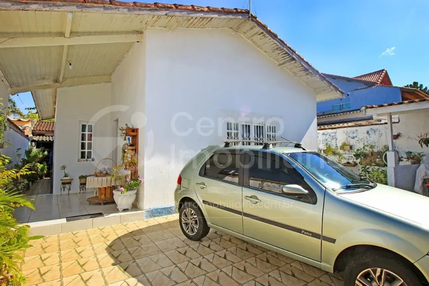 Foto 1 de Casa com 3 Quartos à venda, 120m² em Balneario Sambura, Peruíbe