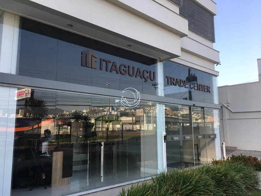 Foto 1 de Ponto Comercial à venda, 28m² em Barreiros, São José