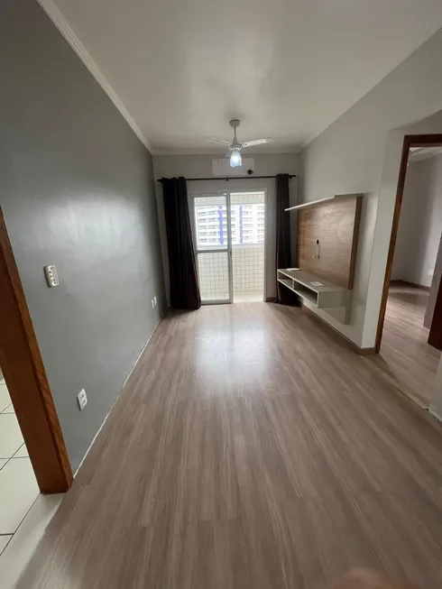 Foto 1 de Apartamento com 2 Quartos à venda, 61m² em Vila Guilhermina, Praia Grande