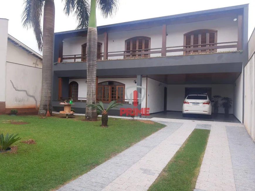 Foto 1 de Casa com 3 Quartos à venda, 286m² em Coliseu, Londrina