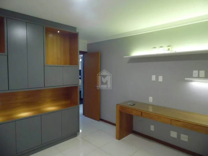 Foto 1 de Apartamento com 3 Quartos à venda, 167m² em Praia do Canto, Vitória