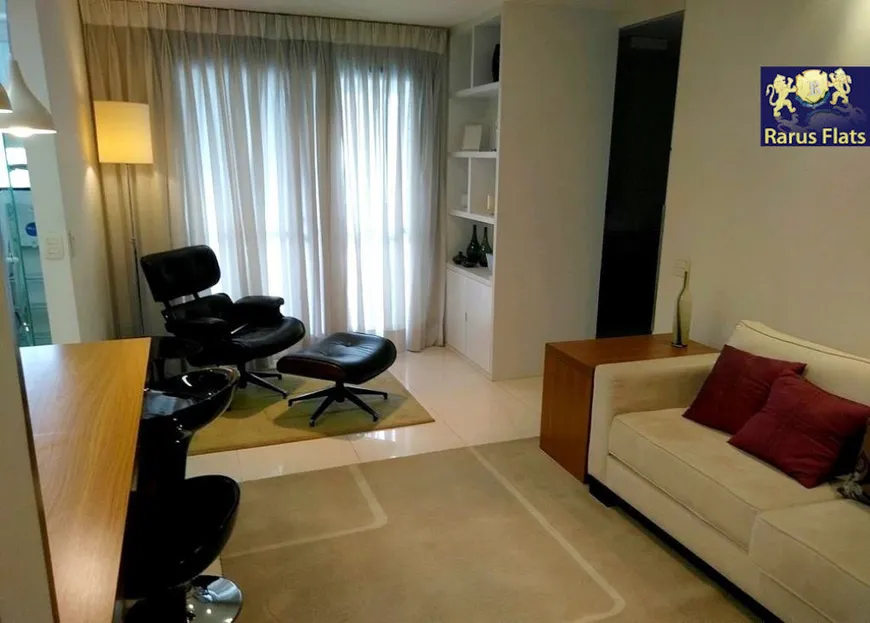 Foto 1 de Flat com 2 Quartos para alugar, 57m² em Vila Nova Conceição, São Paulo