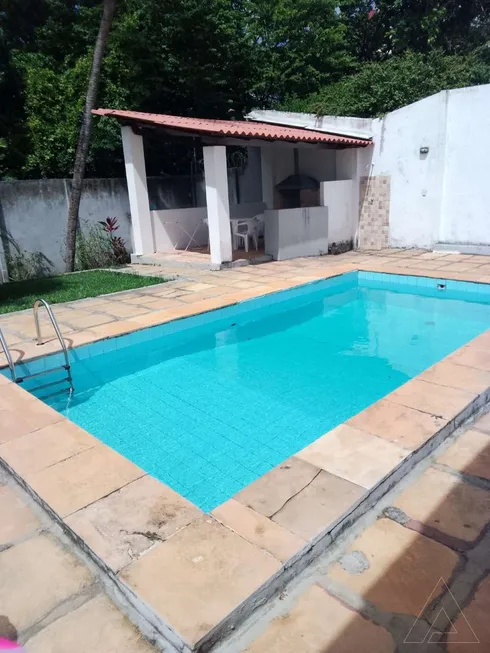 Foto 1 de Casa com 5 Quartos à venda, 185m² em Itaigara, Salvador