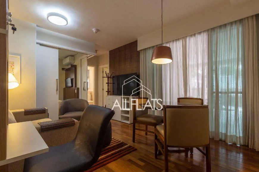 Foto 1 de Apartamento com 2 Quartos para alugar, 56m² em Bela Vista, São Paulo