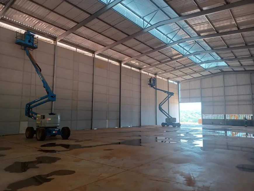 Foto 1 de Galpão/Depósito/Armazém para alugar, 1000m² em Distrito Industrial, Vespasiano