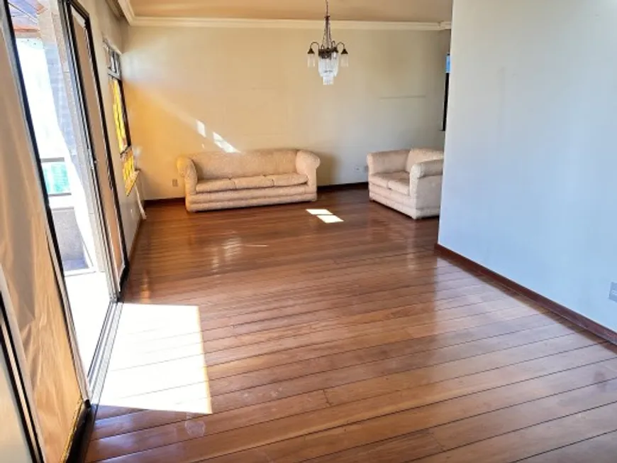 Foto 1 de Apartamento com 4 Quartos à venda, 195m² em Santa Efigênia, Belo Horizonte