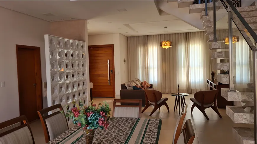 Foto 1 de Casa de Condomínio com 3 Quartos à venda, 273m² em Jardim Residencial Dona Lucilla , Indaiatuba
