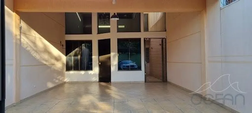 Foto 1 de Sobrado com 2 Quartos à venda, 249m² em Vila Santa Izabel, Maringá