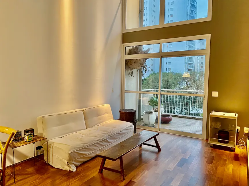 Foto 1 de Apartamento com 1 Quarto para alugar, 85m² em Jardim América, São Paulo