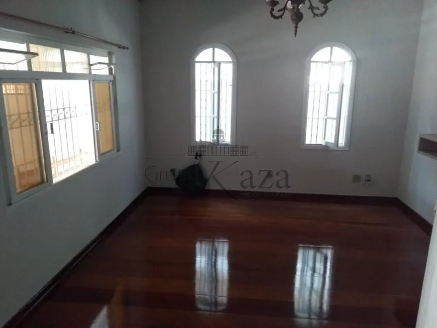Foto 1 de Casa com 3 Quartos para venda ou aluguel, 115m² em Jardim Vale do Sol, São José dos Campos