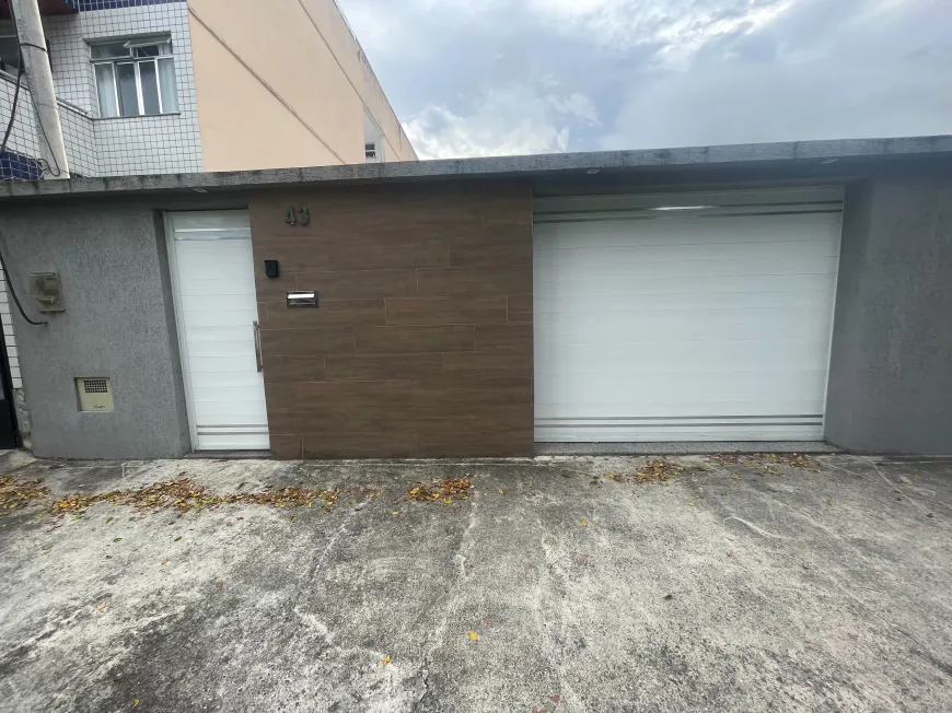 Foto 1 de Casa com 3 Quartos à venda, 225m² em Bangu, Rio de Janeiro