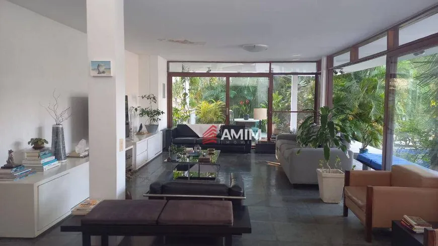 Foto 1 de Casa de Condomínio com 4 Quartos à venda, 392m² em Itaipu, Niterói