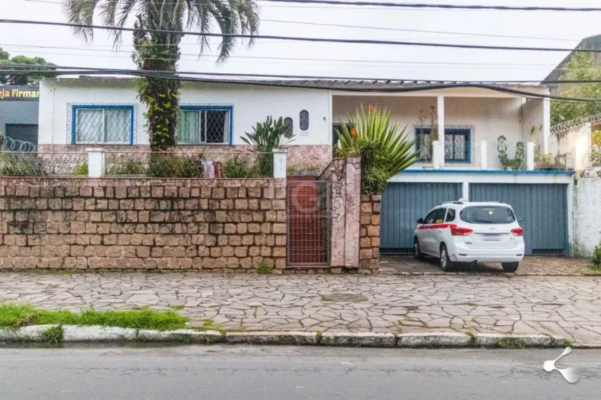 Foto 1 de Casa com 3 Quartos à venda, 240m² em Cristal, Porto Alegre