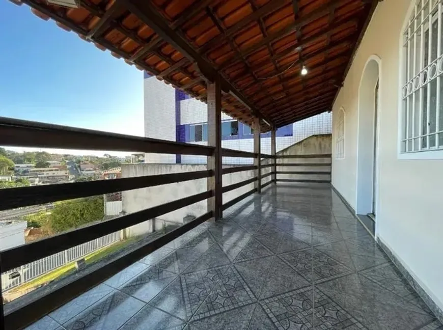 Foto 1 de Casa com 2 Quartos à venda, 110m² em Itaipu Barreiro, Belo Horizonte